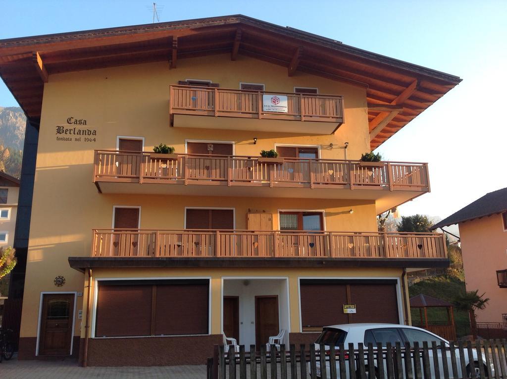 Apartamento Casa Berlanda Fiera Di Primiero Exterior foto