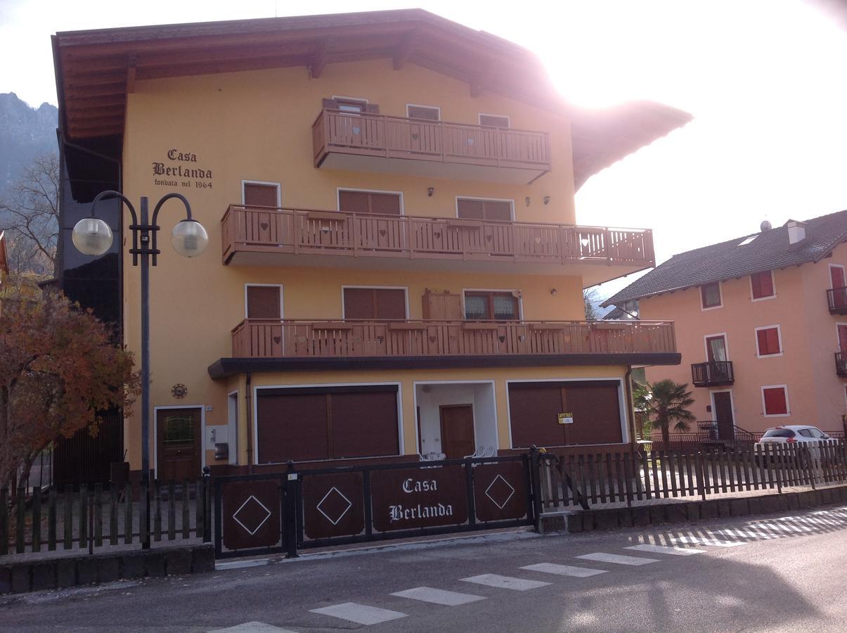 Apartamento Casa Berlanda Fiera Di Primiero Exterior foto